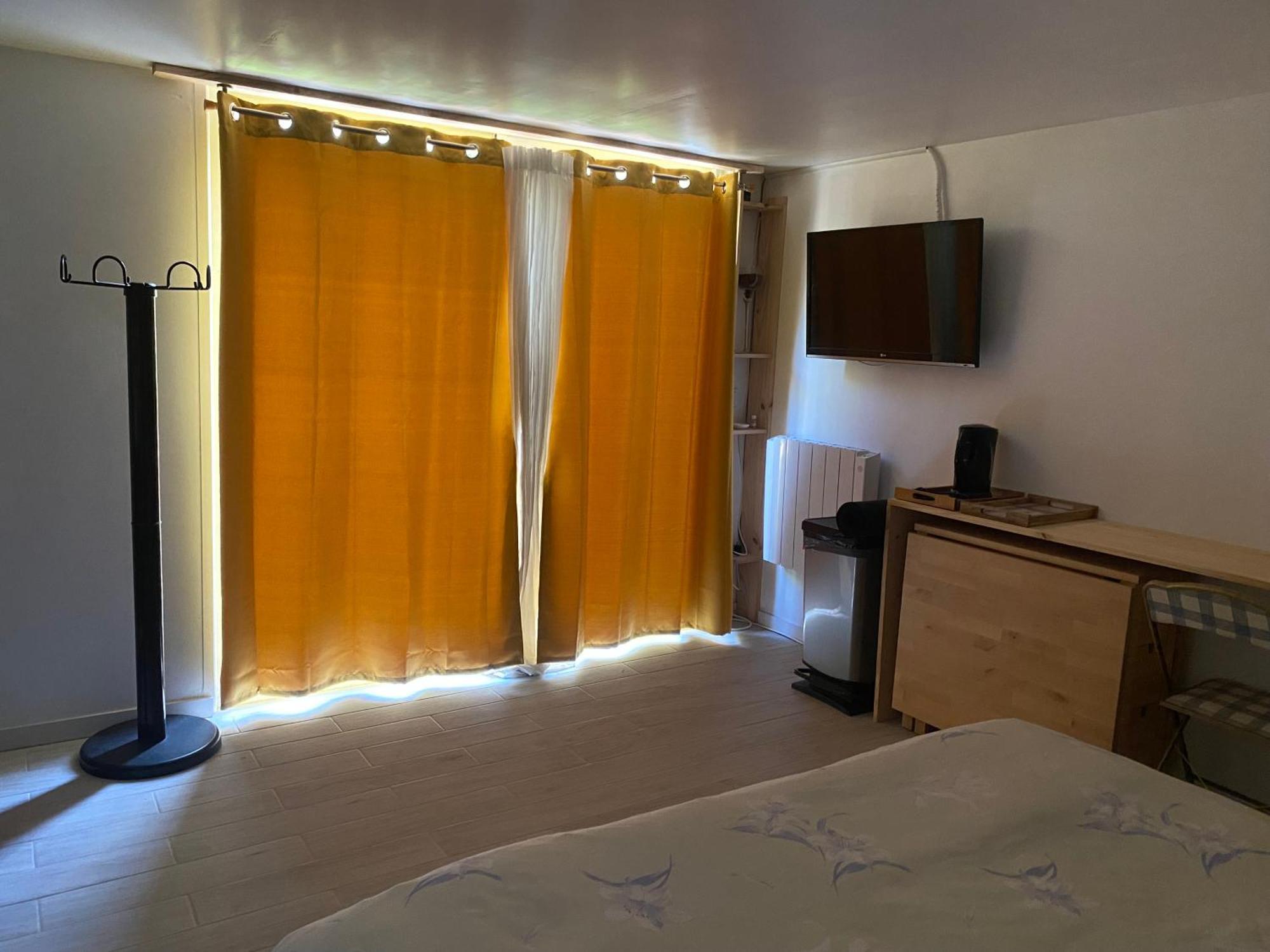 La Chambre Du Moulin Сен Сир сюр Мер Екстериор снимка